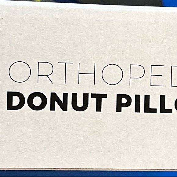 Orthopedic Donut Pillow - Picture 4 of 4
